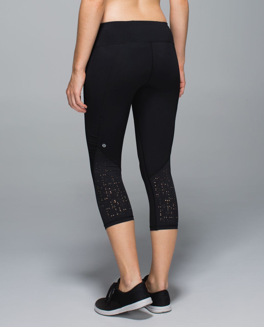 Lululemon Anew Crop (21) - Black - lulu fanatics