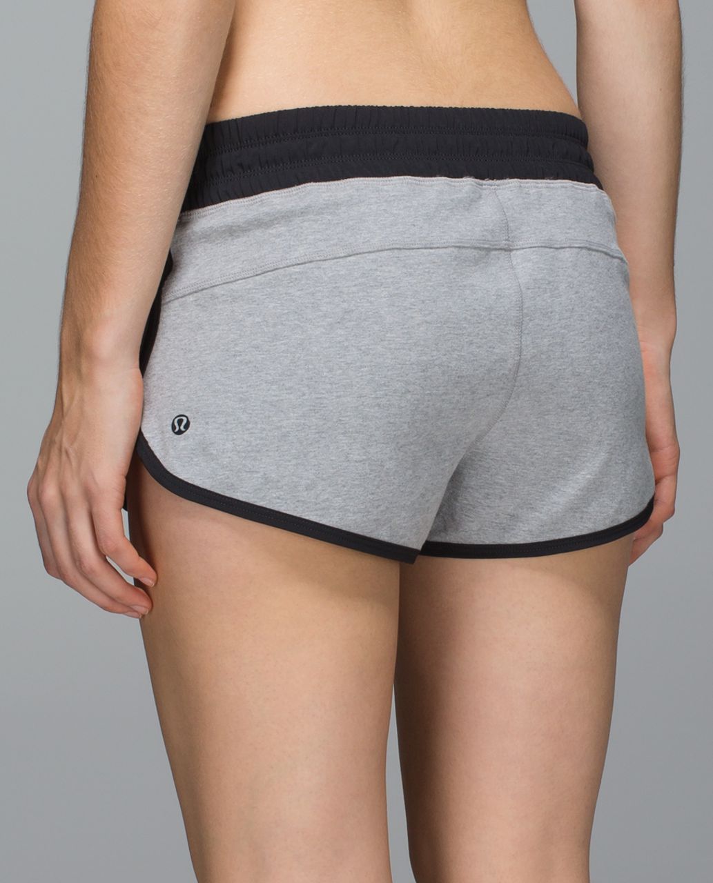 Lululemon Reveal Short Digital Rain - Graphite Grey - lulu