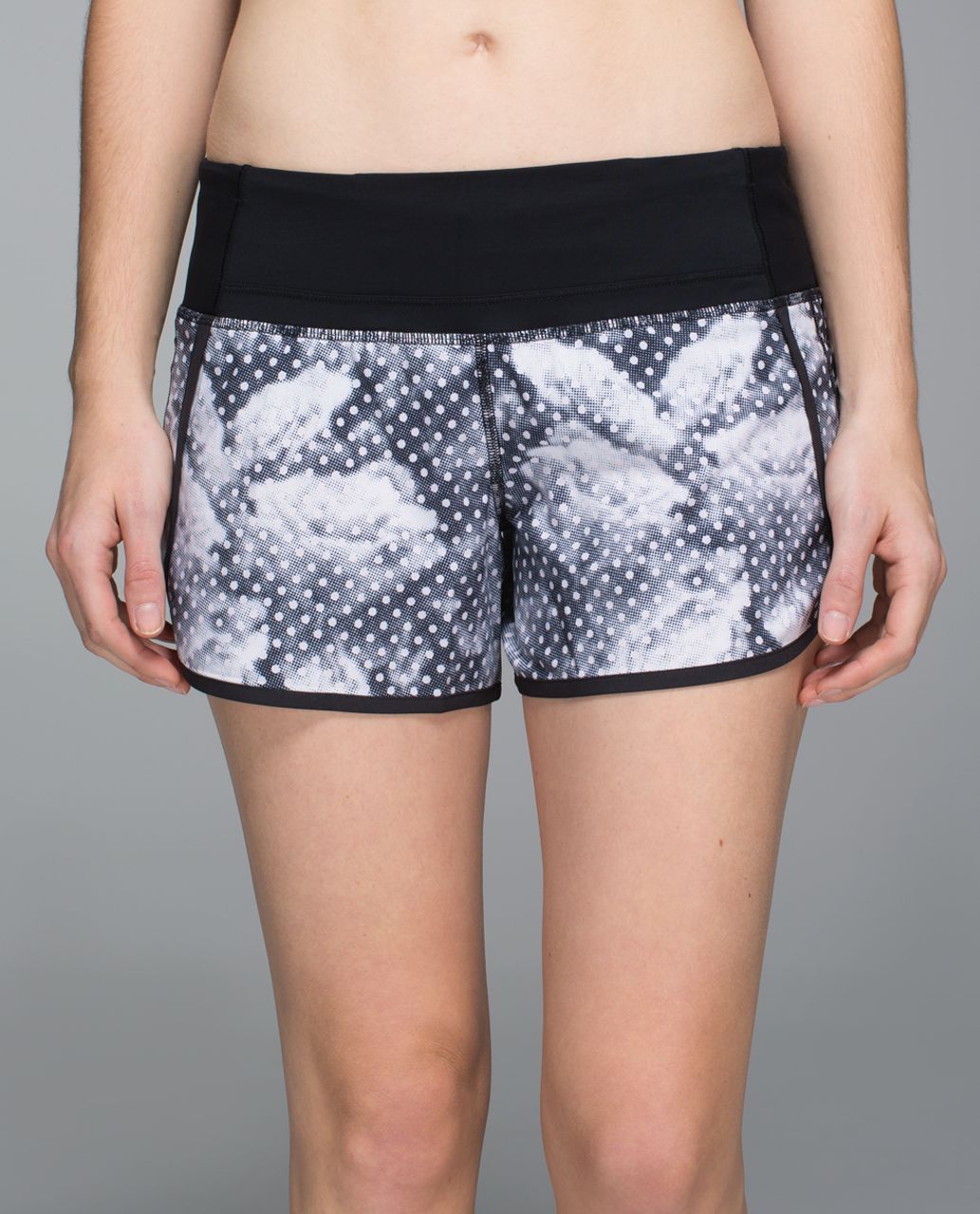 Lululemon Run Times Short *4-way Stretch - Dottie Dream Rose Neutral Blush Black / Black