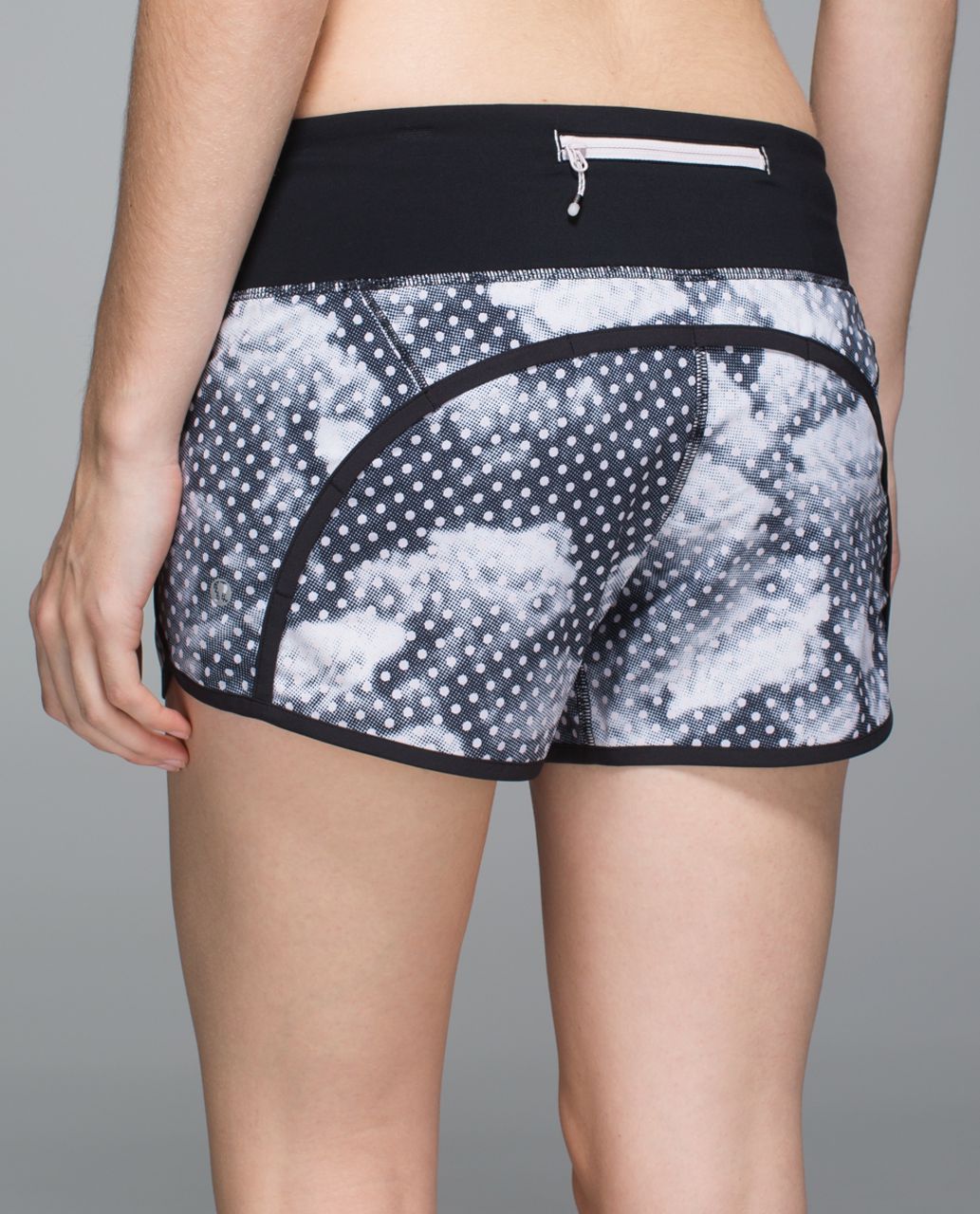 Lululemon Run Times Short *4-way Stretch - Dottie Dream Rose Neutral Blush Black / Black