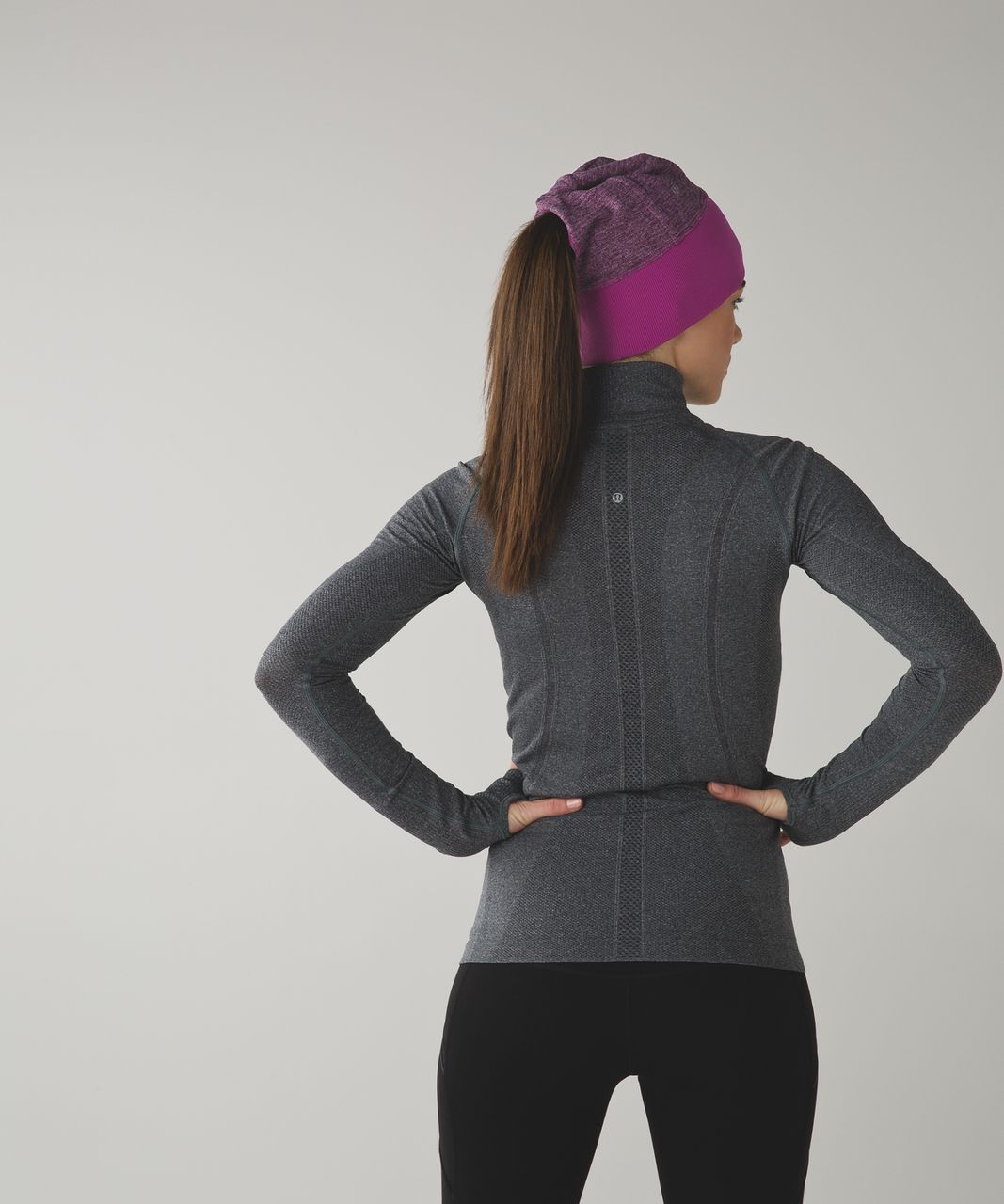 Lululemon Run With Me Toque - Mini Check Pique Ultra Violet Heathered Black / Ultra Violet