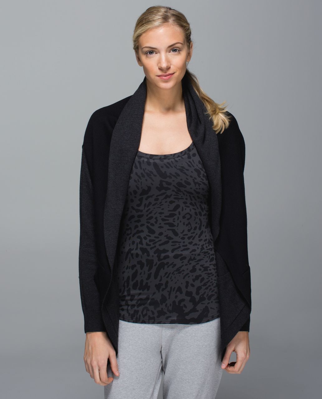 Lululemon Cabin Yogi Wrap - Heathered Black /  Black