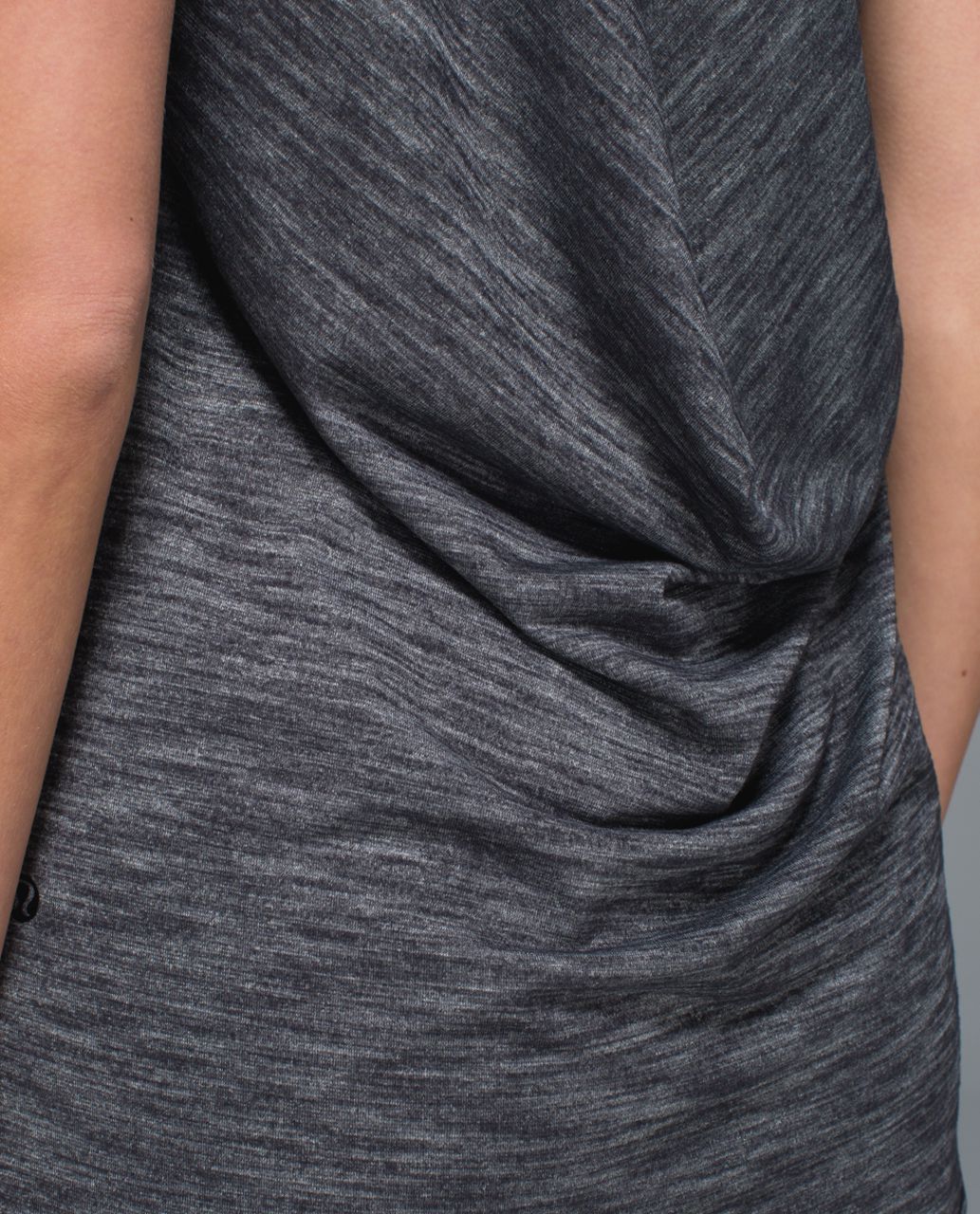 Lululemon Yogi Muscle Tee - Heathered Black