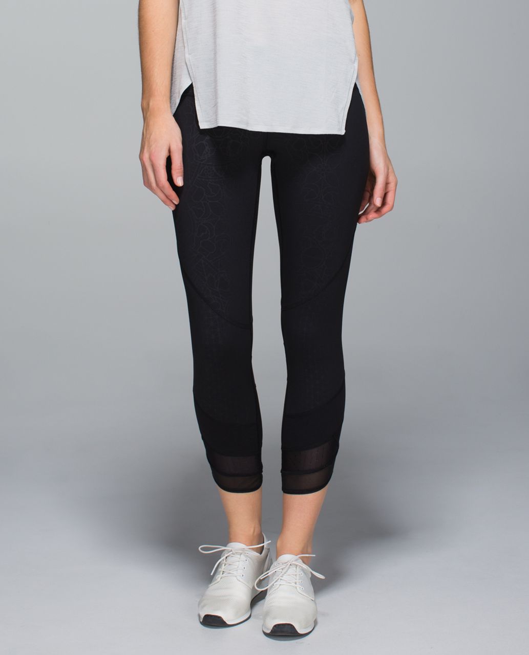 Lululemon Emerge Renewed Crop *Luxtreme - Prisma Embossed Black - lulu  fanatics