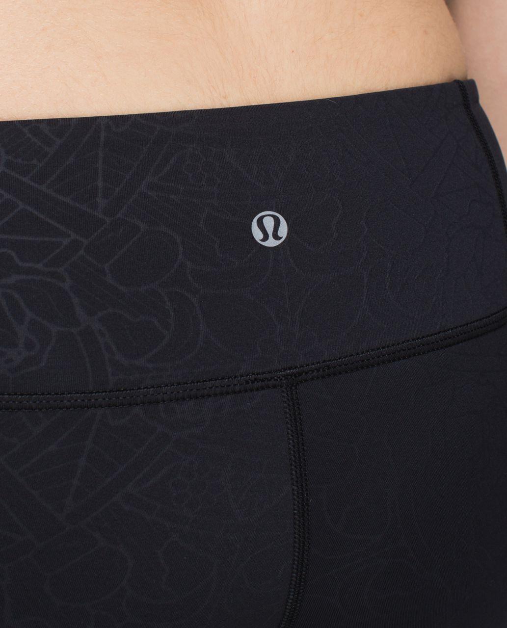 Lululemon Emerge Renewed Crop *Luxtreme - Prisma Embossed Black