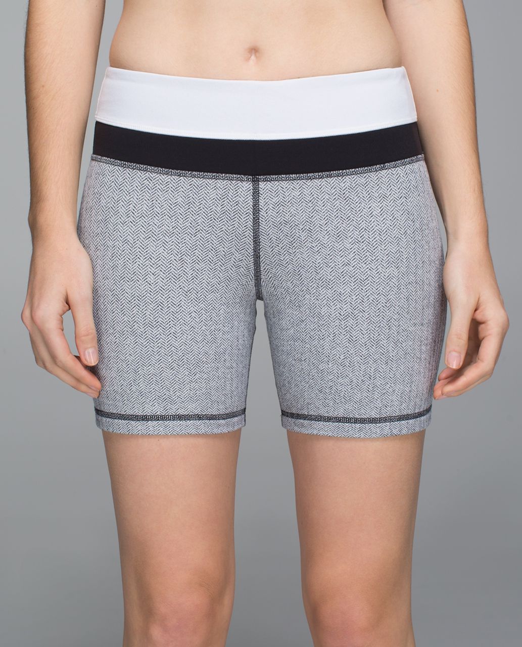 Lululemon Groove Short (Regular) - Heathered Herringbone Heathered Black White / Black / White