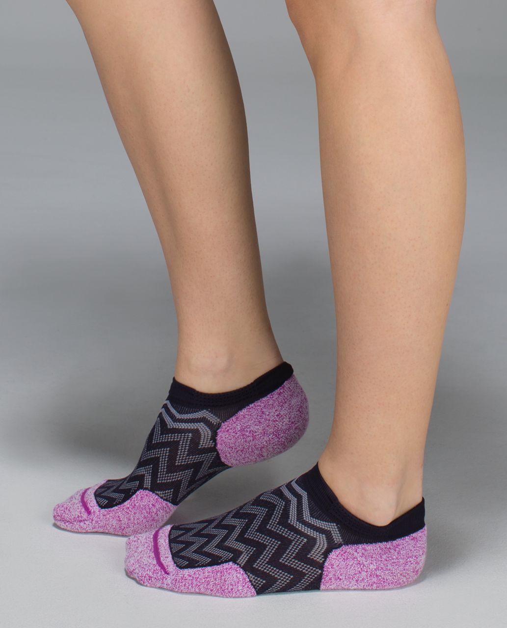 Lululemon Women's Ultimate Padded Run Sock - Chevron Mesh Black Grape Ultra Violet