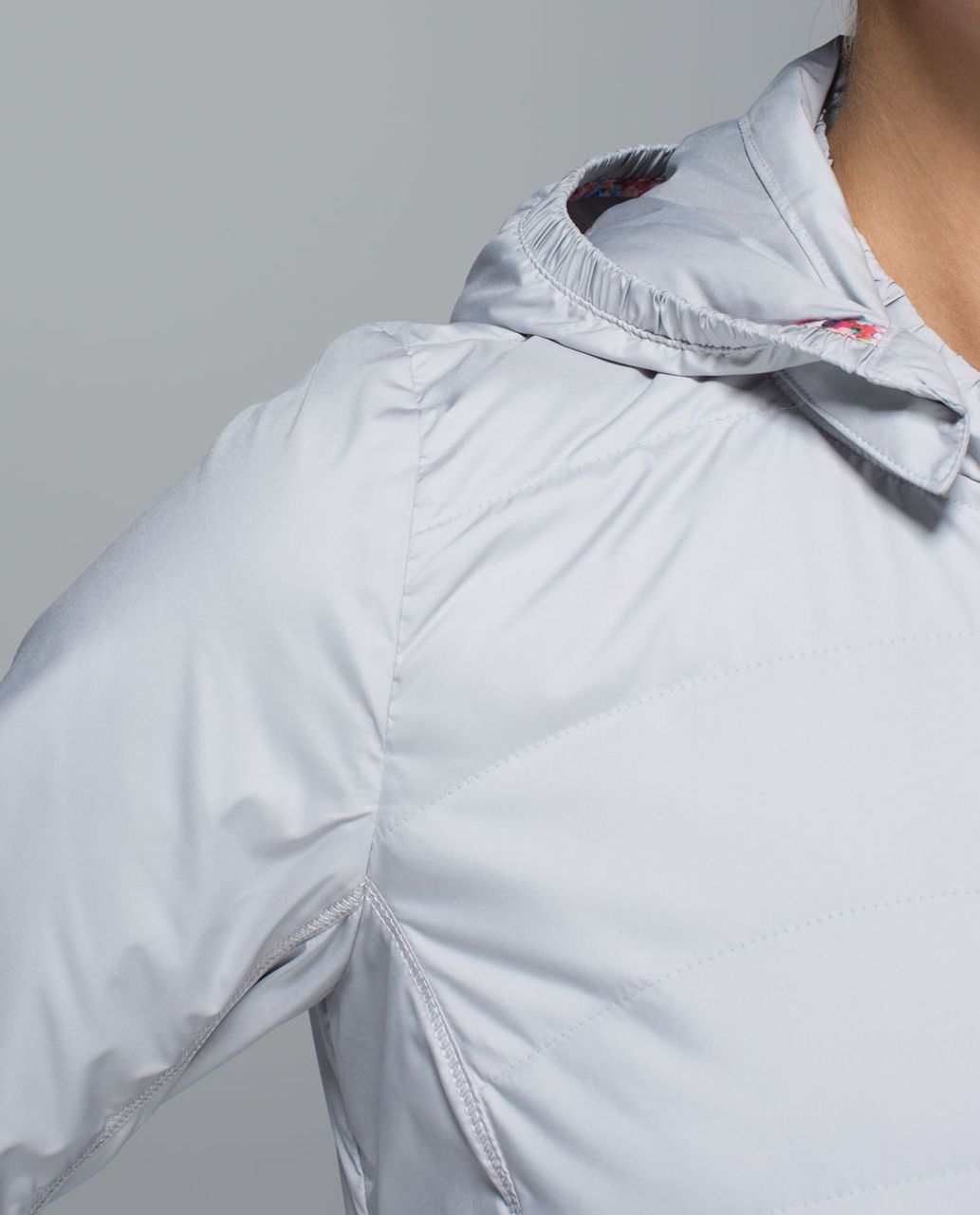 Lululemon Spring Fling Puffy Windbreaker - Silver Spoon