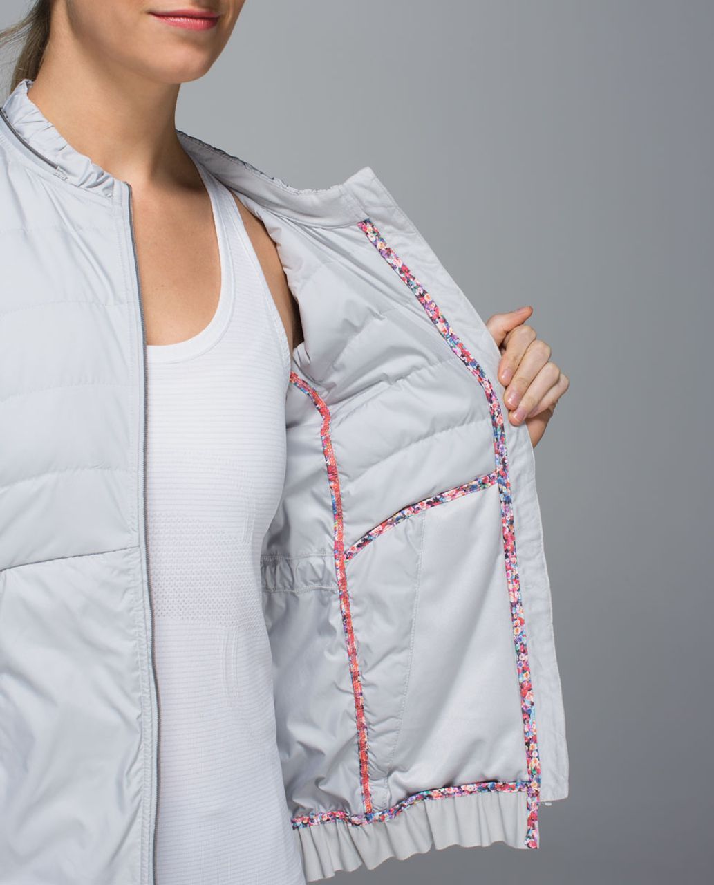 Lululemon Spring Fling Puffy Windbreaker - Silver Spoon