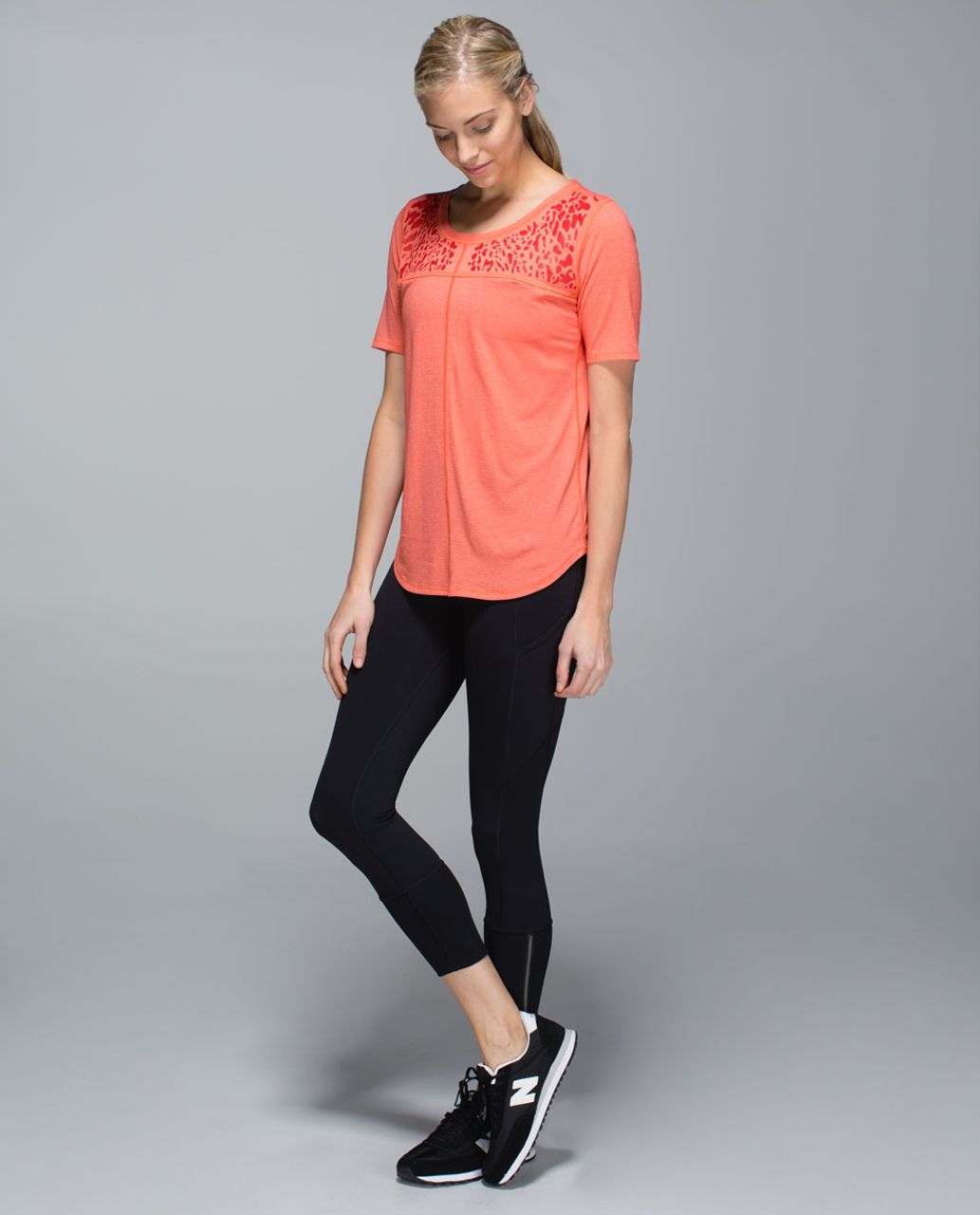 Lululemon Run Away Tee - Heathered Atomic Red