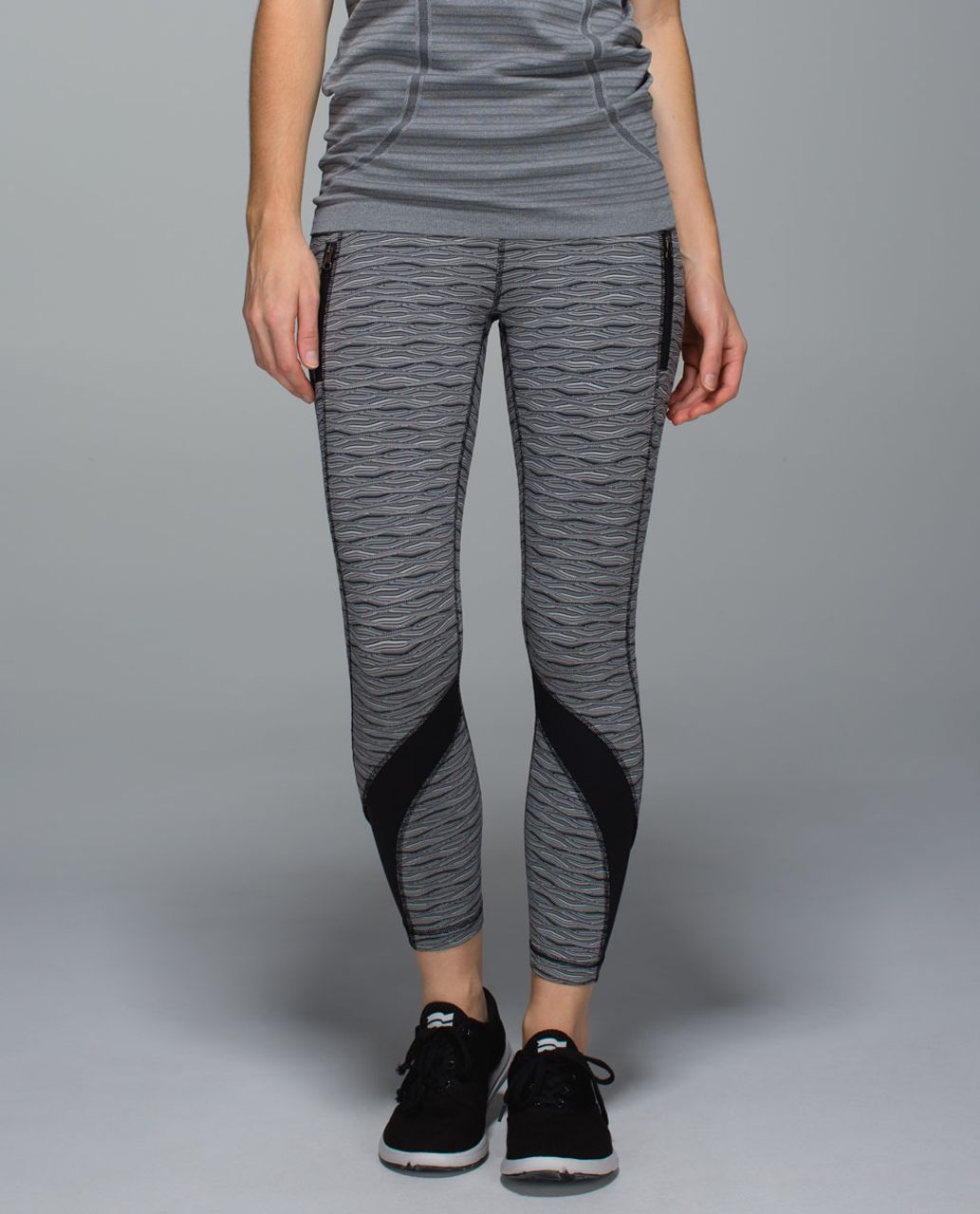 Lululemon Inspire Tight II - Textured Wave Black Silver Spoon / Black