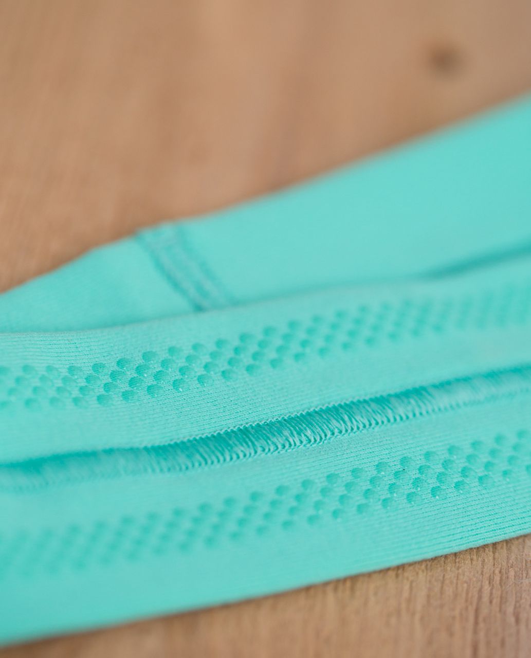 Lululemon Fly Away Tamer Headband - Menthol