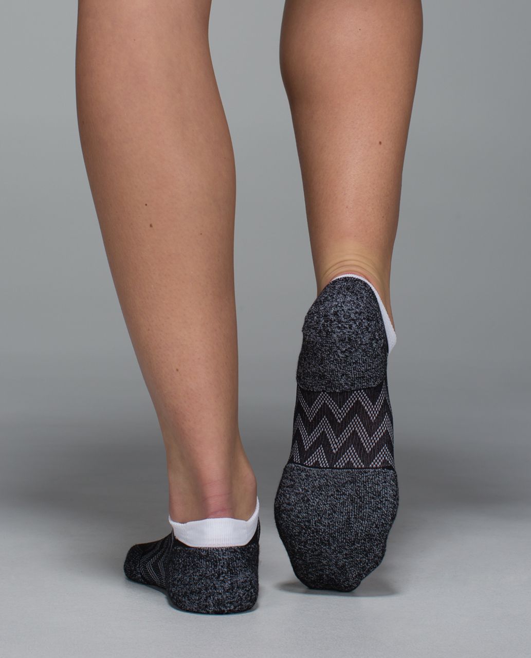 Lululemon Women's Ultimate Padded Run Sock - Chevron Mesh Black Plum Peach