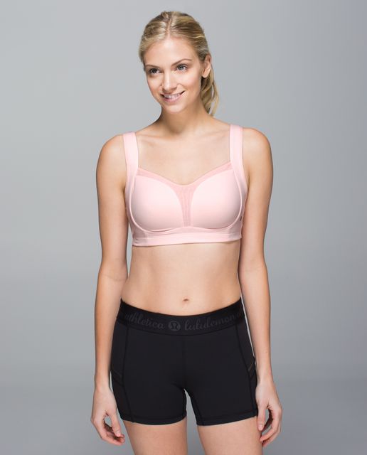 LULULEMON Athletica Ta Ta Tamer Pink Striped 32C Sports Bra