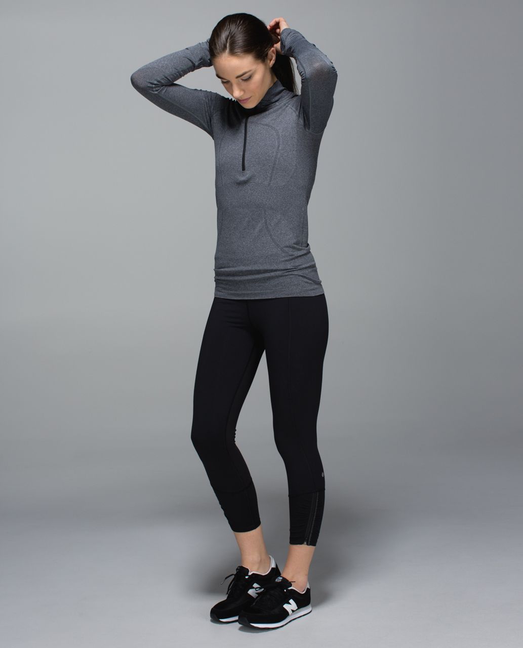 Lululemon Runday Crop - Black / Parallel Stripe White Black