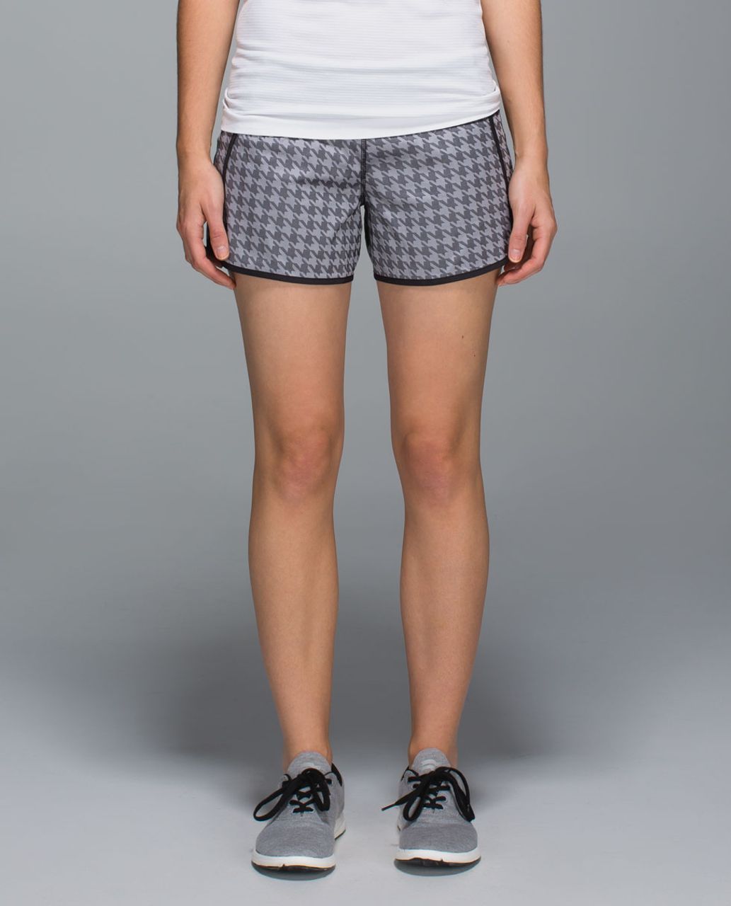 Lululemon Run Times Short *2-way Stretch - Giant Houndstooth Jacquard Black White / Black