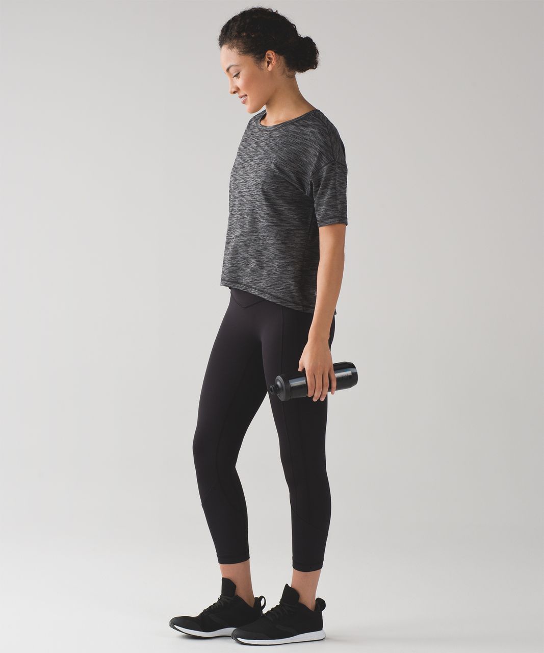 Lululemon Run It Out Tee - Heathered Black