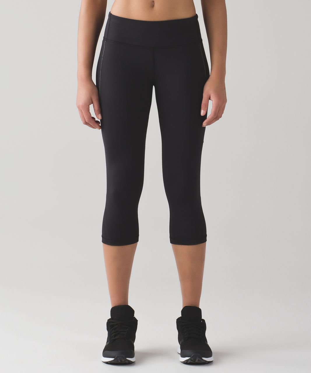 Lululemon Run: Back On Track Crop - Deep Coal / Silver Spoon White