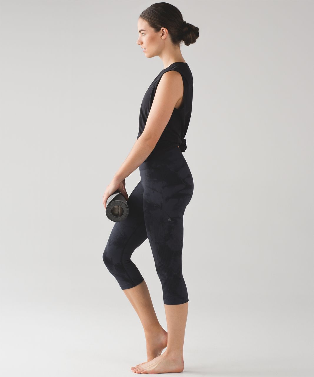 Lululemon Flow & Go Crop (19") - Dark Carbon / Black