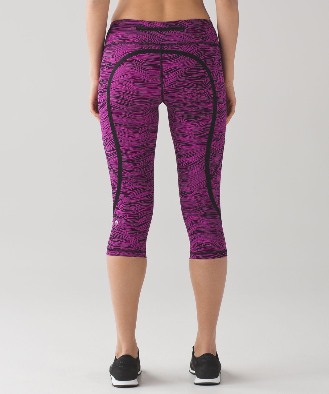 Cross The Finish Line Black Legging – Pink Lily