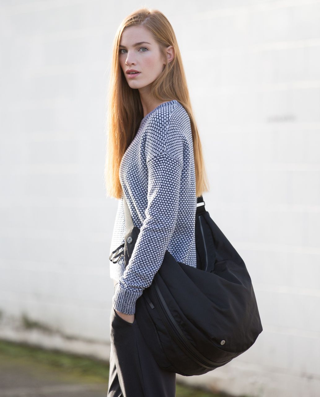 lululemon resolution hobo bag