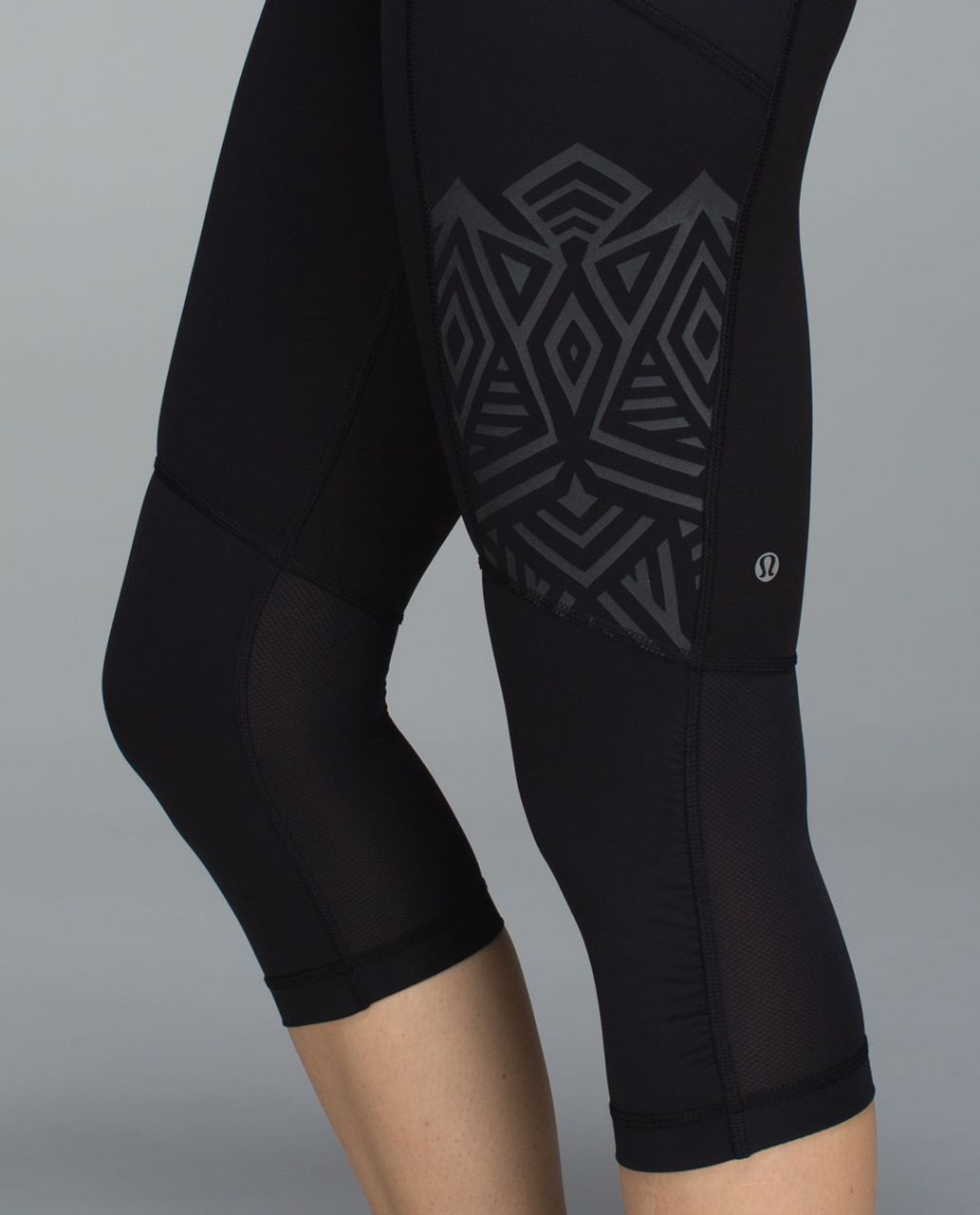 Lululemon Stash It Crop Leggings Full On Luxtreme Star Crushed Coal Black  Size 6 - $32 - From Erica