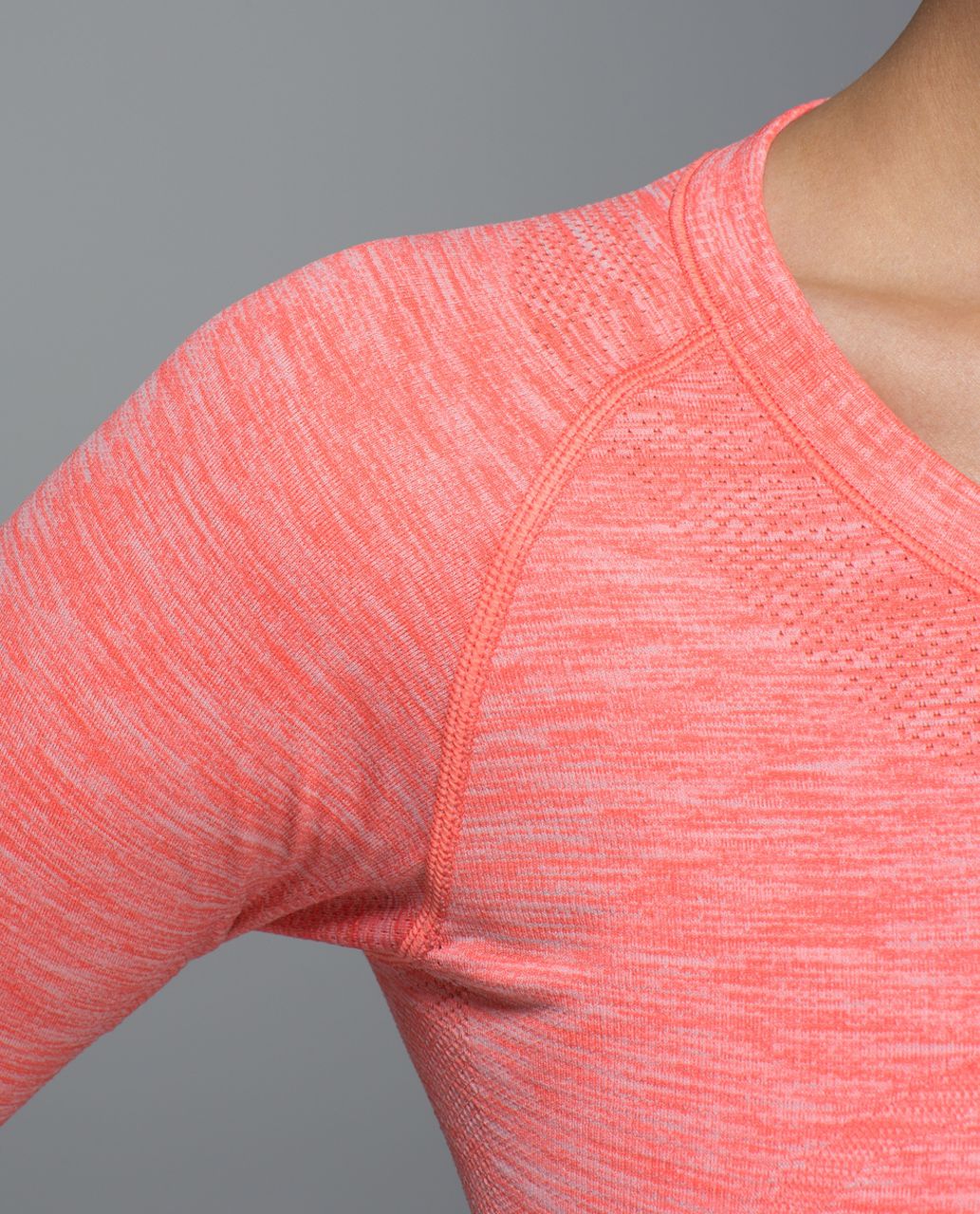 Lululemon Run: Swiftly Tech Long Sleeve Crew - Space Dye Heathered Atomic  Red - lulu fanatics