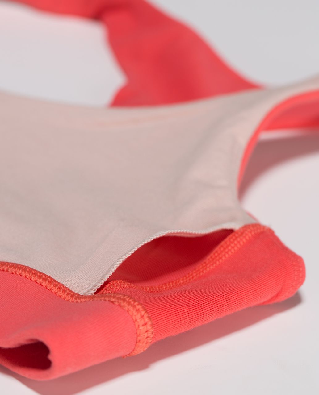 Lululemon 50 Rep Bra - Atomic Red