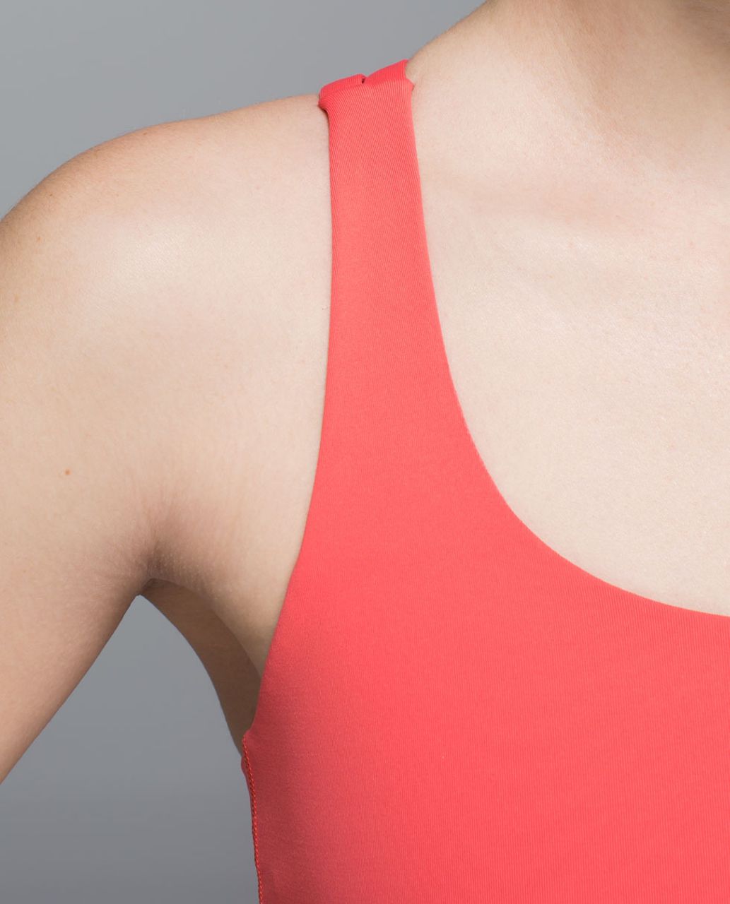 Lululemon Energy Bra - Atomic Red