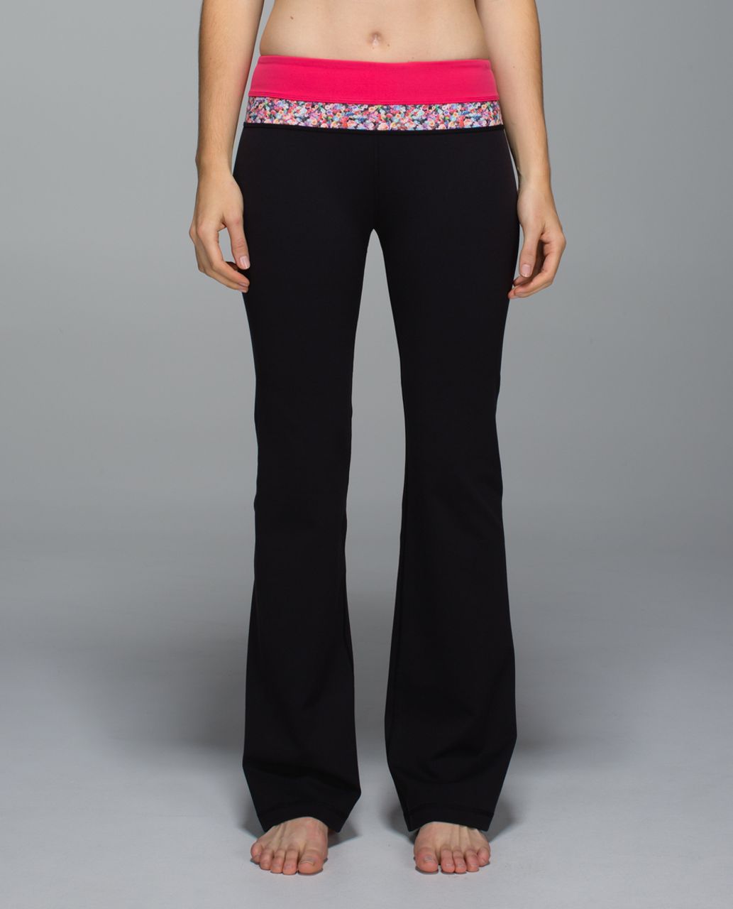 Lululemon Groove Pant *Full-On Luon (Tall) - Black / Boom Juice / Prism Petal Multi