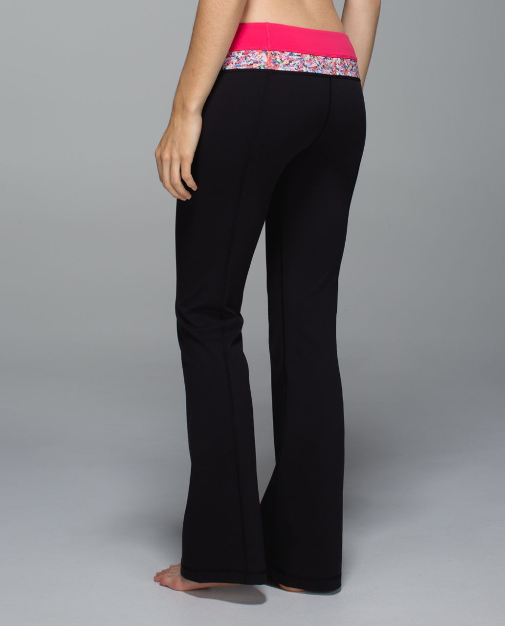 Lululemon Groove Pant *Full-On Luon (Tall) - Black / Boom Juice