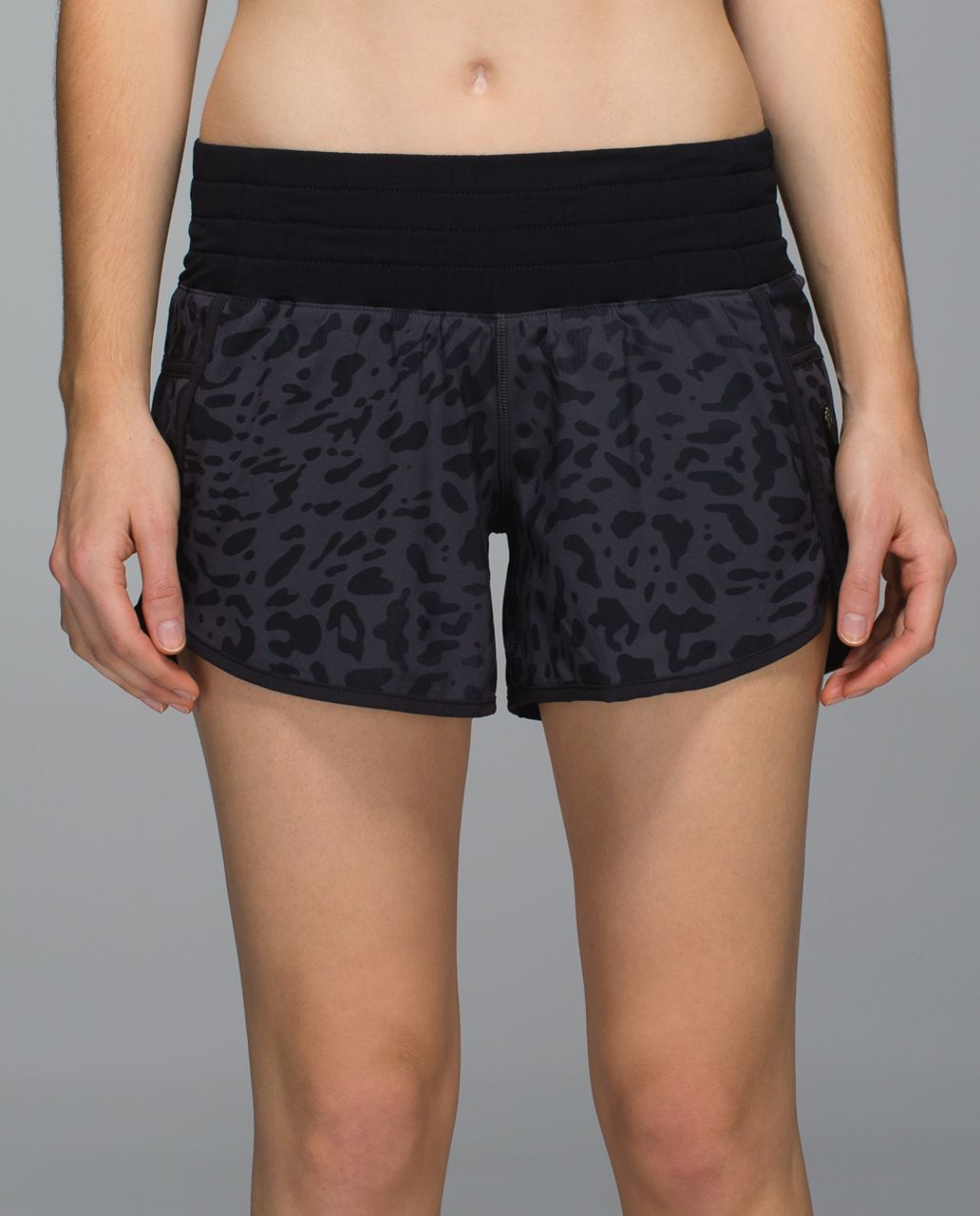 Lululemon Tracker Short II *4-way Stretch - Animal Swirl Deep Coal Black / Black