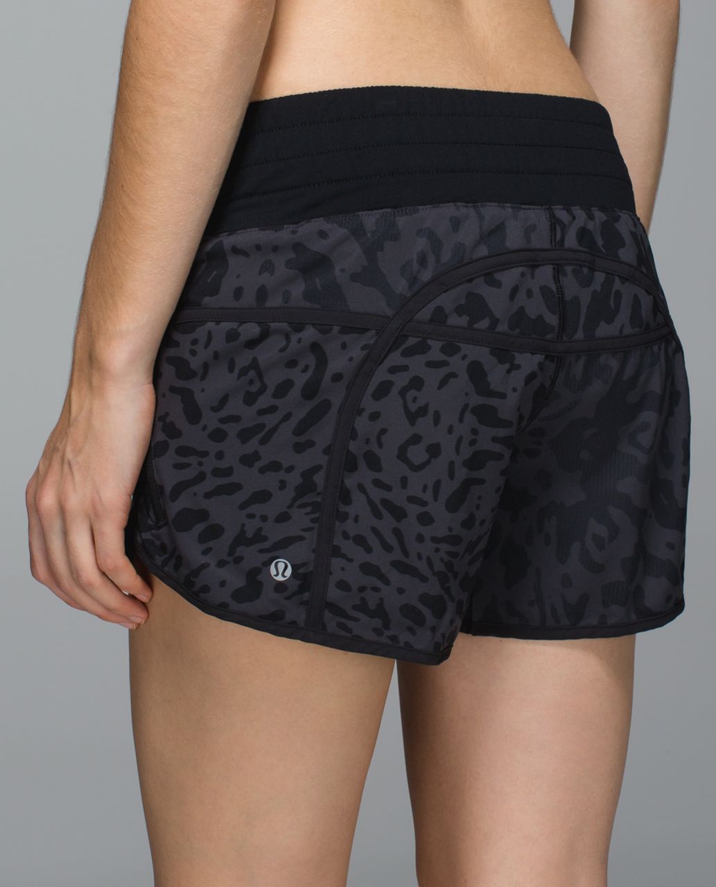 Lululemon Tracker Short II *4-way Stretch - Animal Swirl Deep Coal Black / Black