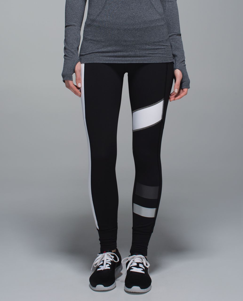 RARE Lululemon Reflective Speed Tight Frozen Fizz Black Size 4