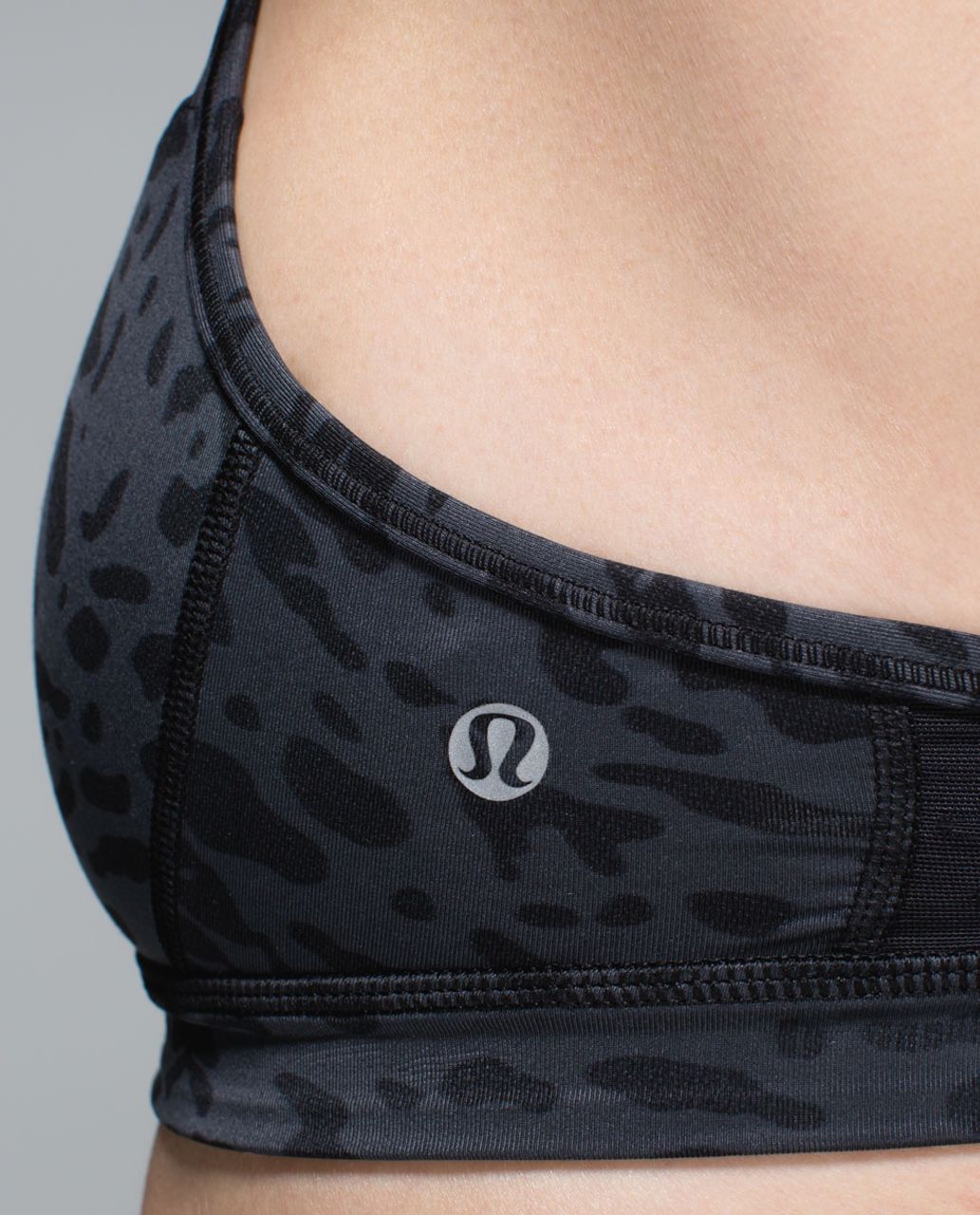 Lululemon Easy Breath Bra - Animal Swirl Deep Coal Black