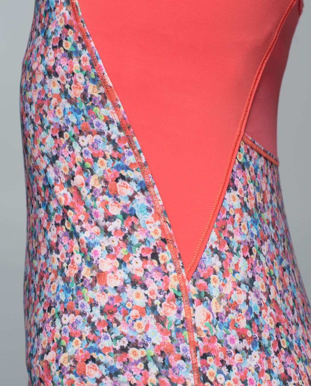 Lululemon Mesh With Me Tank - Prism Petal Multi / Atomic Red