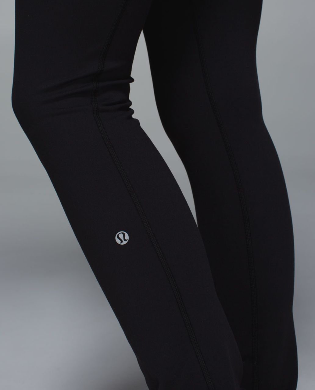 Lululemon Skinny Groove Pant *Full-On Luon - Black / Wi14 Quilt 10 - lulu  fanatics