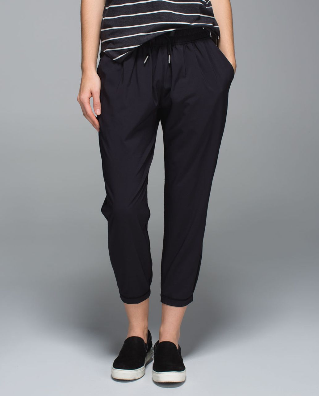 Lululemon Namaskar Crop - Black