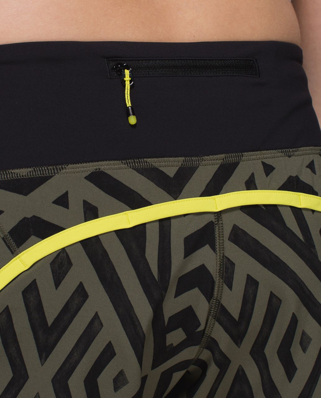 Lululemon Run Times Short *4-way Stretch - Chevron Shuffle Fatigue Green Black / Split Pea / Black