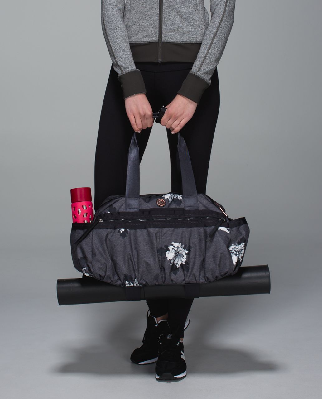 lululemon gym to win duffel