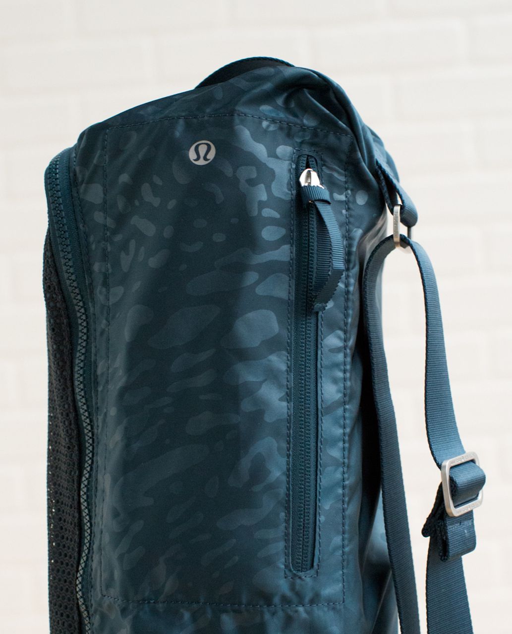 Lululemon Drishti Yoga Tote - Animal Swirl Embossed Alberta Lake / Alberta Lake