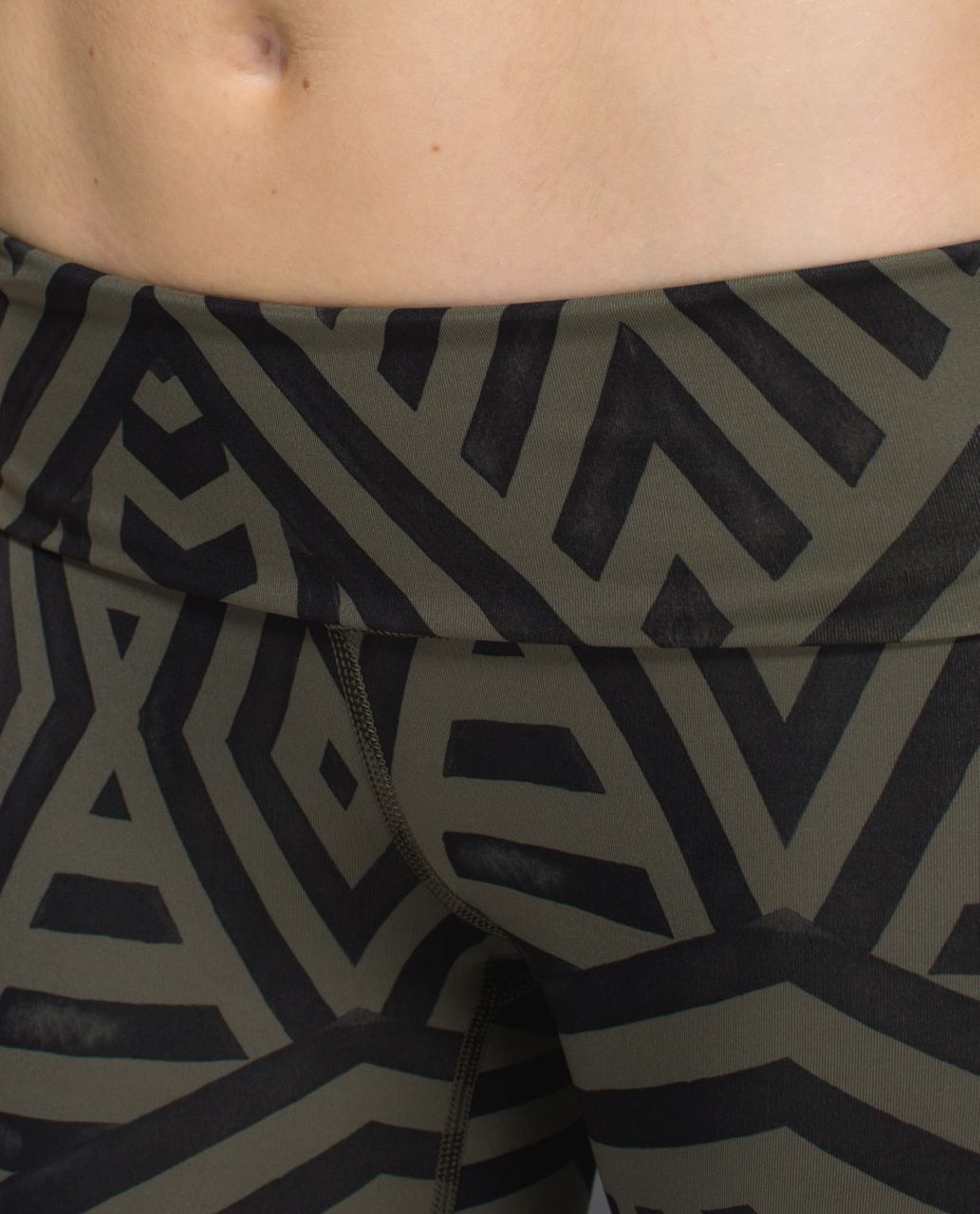 Lululemon Wunder Under Pant *Full-On Luxtreme (Roll Down) - Chevron Shuffle Fatigue Green Black