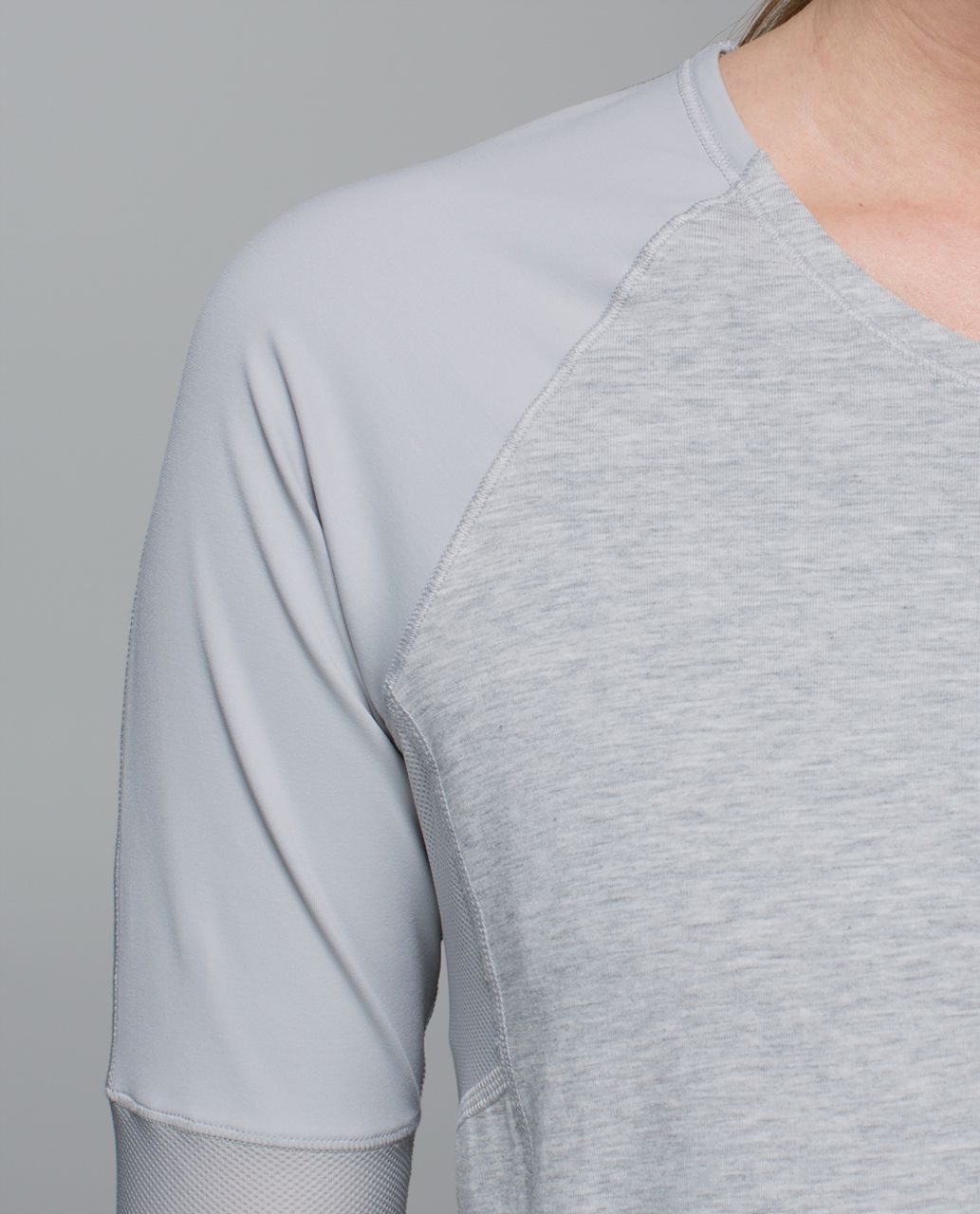 Lululemon Clip-In Long Sleeve - Heathered Silver Spoon / Silver Spoon