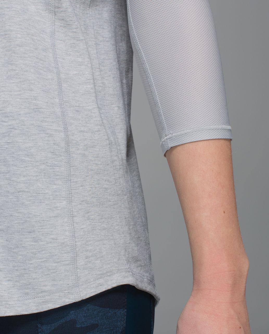 Lululemon Clip-In Long Sleeve - Heathered Silver Spoon / Silver Spoon