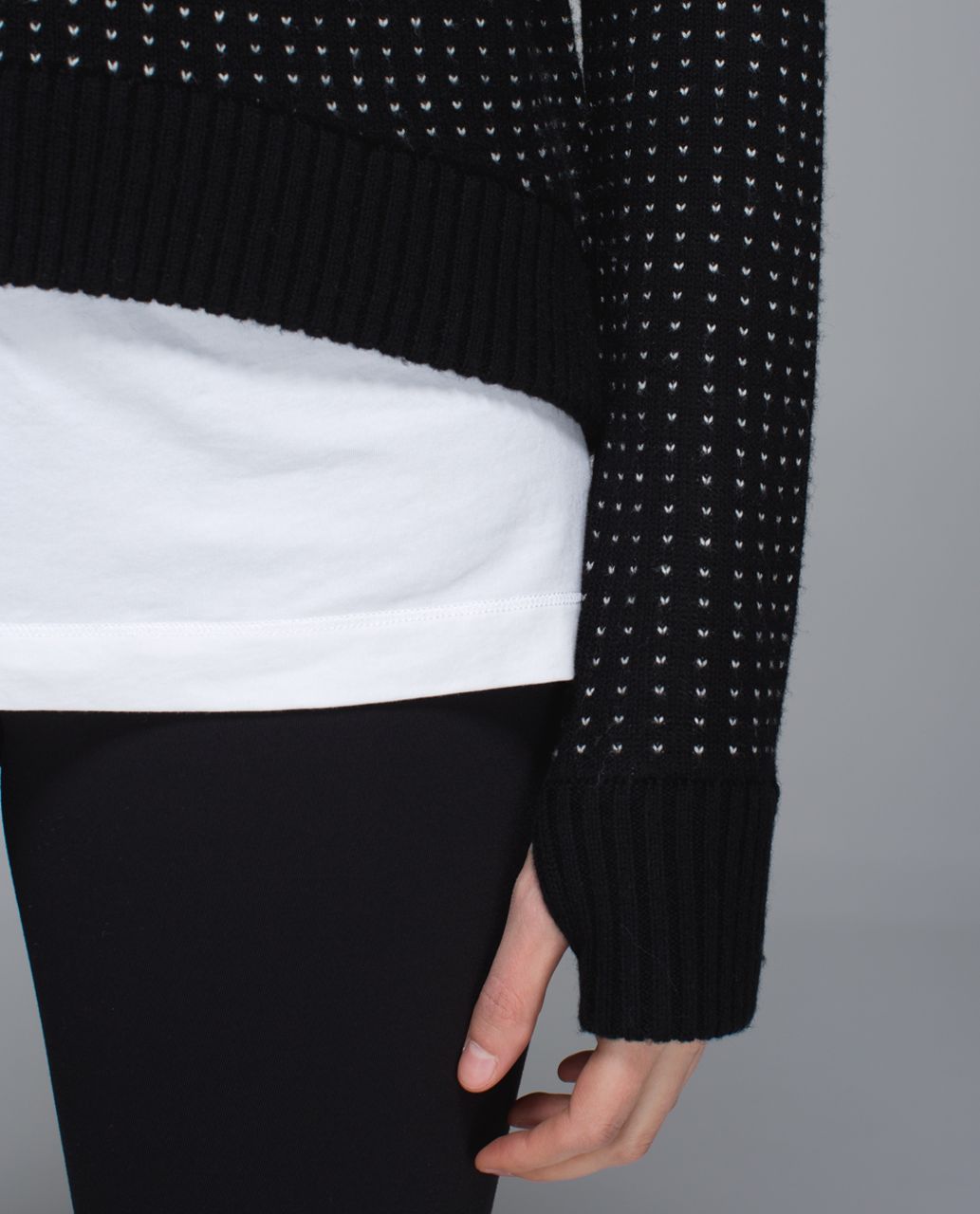 Lululemon Yogi Crew Sweater *Zips - Black / White