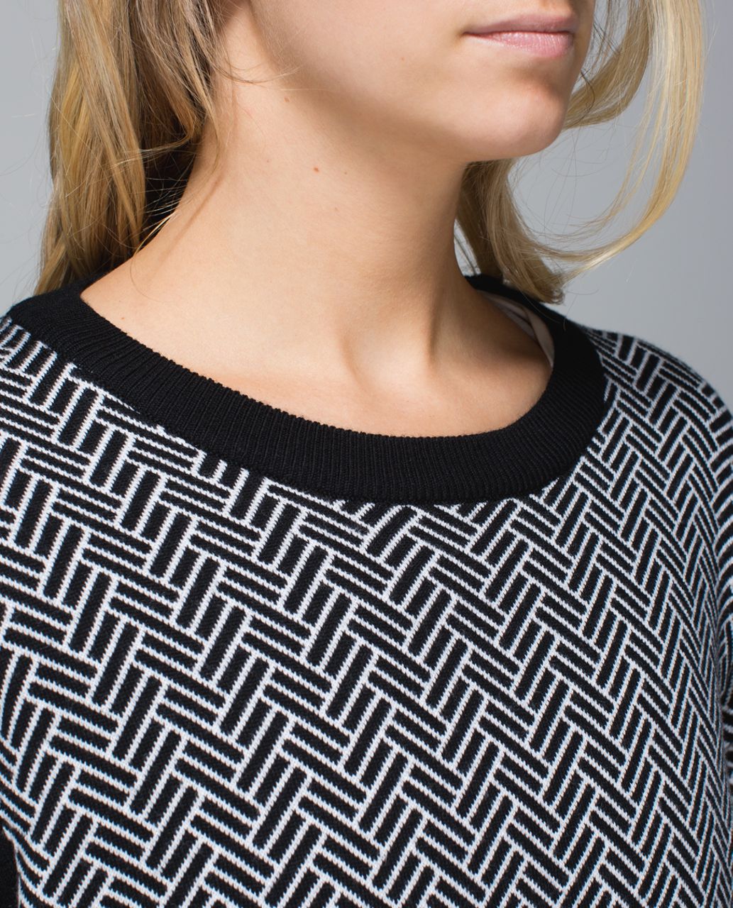 Lululemon Yogi Crew Sweater - Black / White