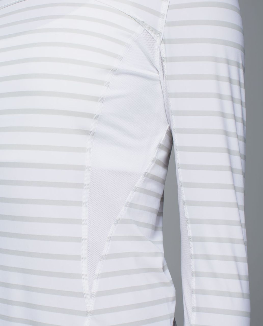 Lululemon Runbeam Long Sleeve - Yachtie Stripe Printed White Silver Spoon / White