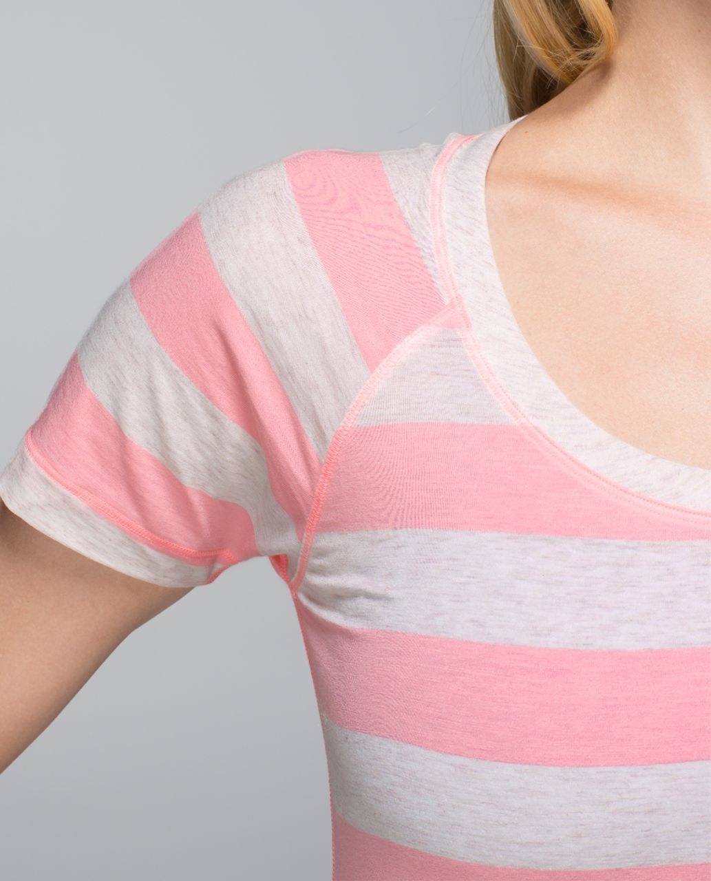 Lululemon Dhyana Short Sleeve - Steep Stripe Bleached Coral Heathered Angel White Horizontal / Heathered Angel Wing