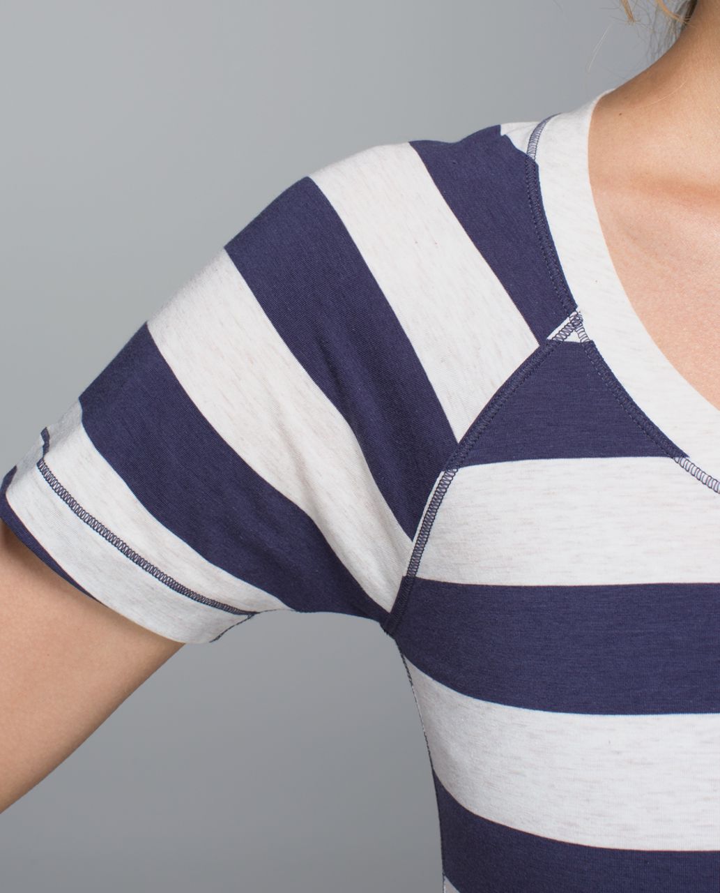 Lululemon Dhyana Short Sleeve - Steep Stripe Cadet Blue Heathered Angel White Horizontal / Heathered Angel Wing