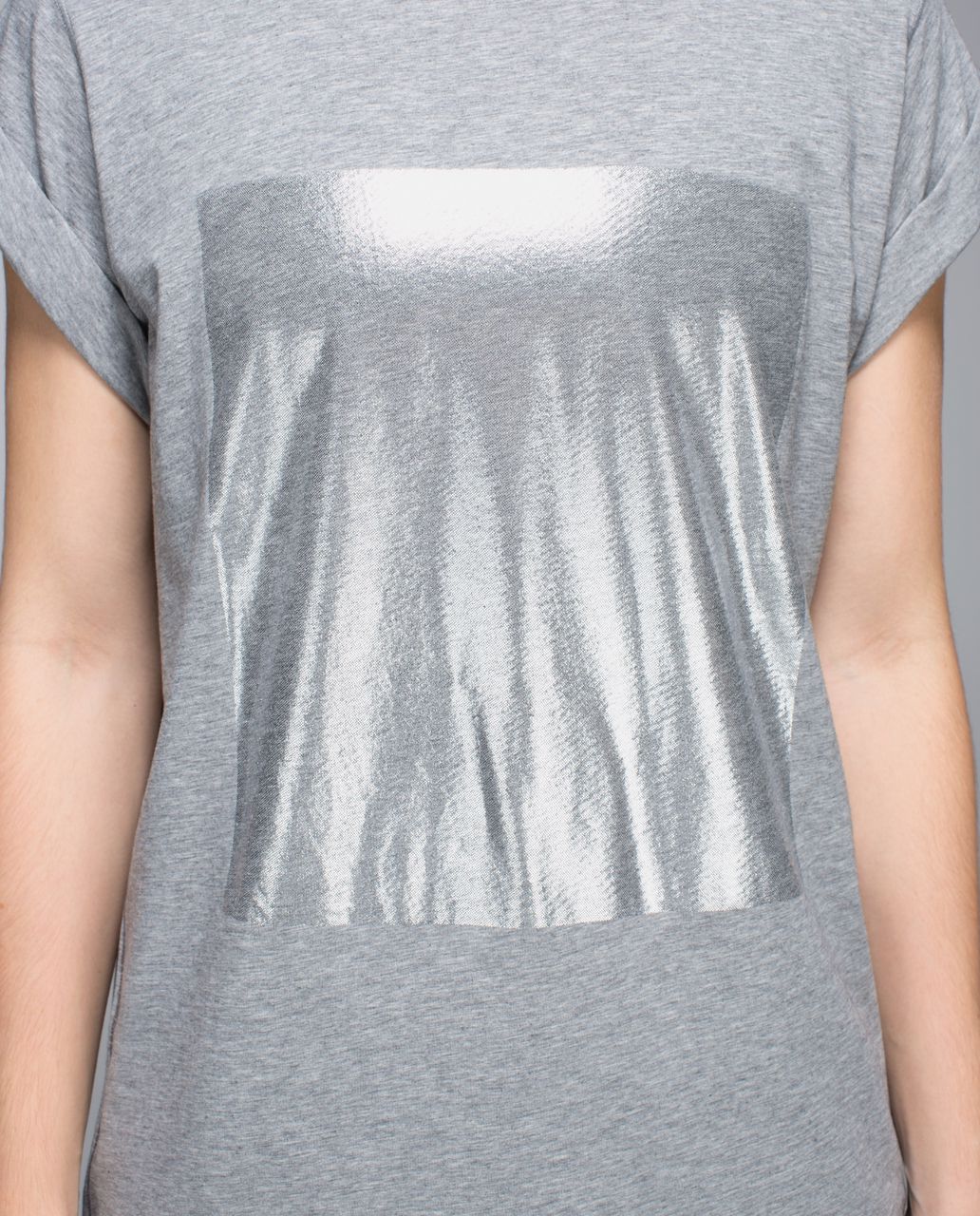 Lululemon Roll Around Tee - Heathered Medium Grey